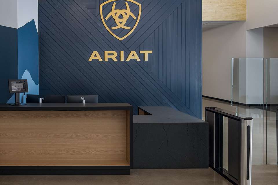 Ariat