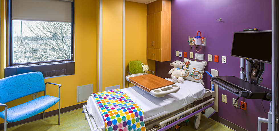 Patient Room | Lehigh Valley Health Network, Cedar Crest Campus, Pediatric Ambulatory Surgery Center | BDA Architects | Guy Cali Associates, Inc.