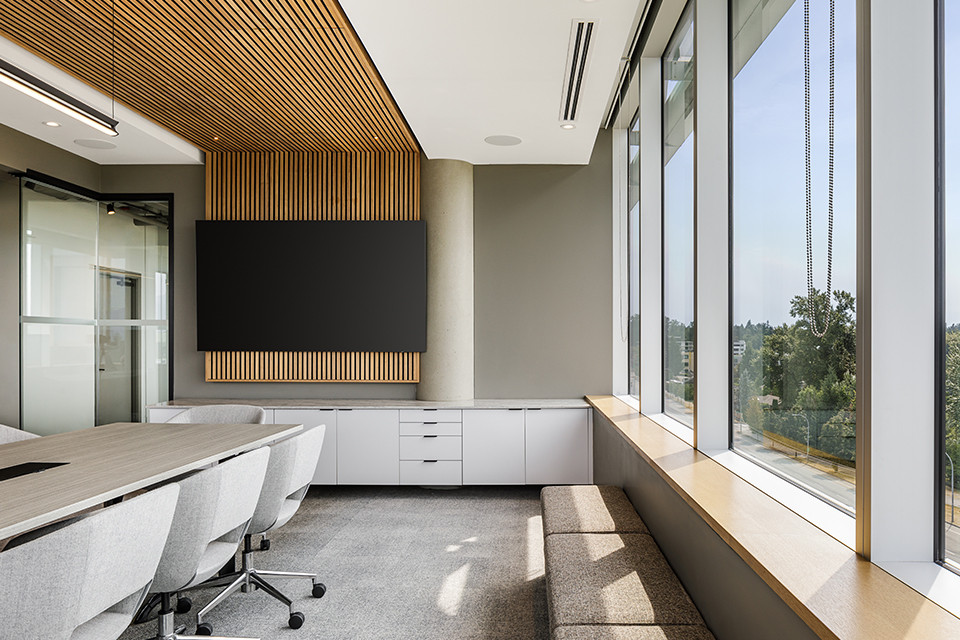 Modern Office Room - Conference Room - Sundvick Morin – Designer White