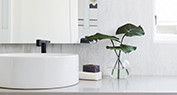 Naturally House @ Serenbe | Quartz in Manhattan and Solid Surface in Angel Falls 