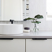 Naturally House @ Serenbe | Quartz in Manhattan and Solid Surface in Angel Falls 